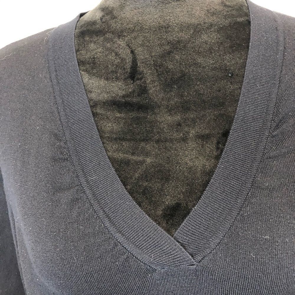 Doncaster black v neck sweater size large - Picture 2 of 8